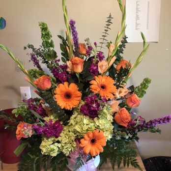 Joni's Flower Shop - Floral Designers Near Me - Poseyville, Indiana Joni's Flower Shop - Floral Designers Near Me - Poseyville, Indiana