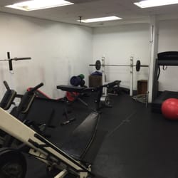 Defiant Gym - Weights, too