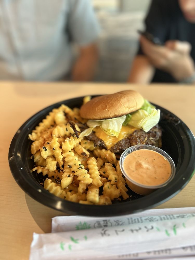 Food from Noodlehead