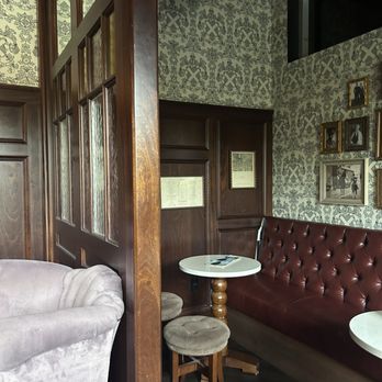 The Snug - I love that there's some privacy for those deep conversations - Bars Near Me - Sacramento, California The Snug - I love that there's some privacy for those deep conversations - Bars Near Me - Sacramento, California