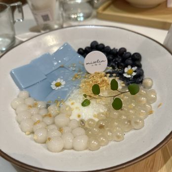 Miss Lin Cafe - Cafes Near Me - Markham, Ontario