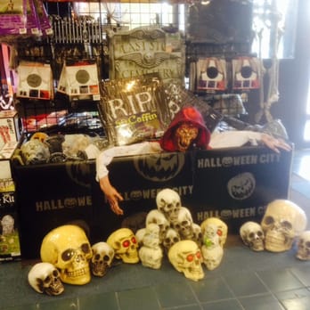 Halloween City - Skulls other cool decor! - Costumes Near Me - Shreveport, Louisiana