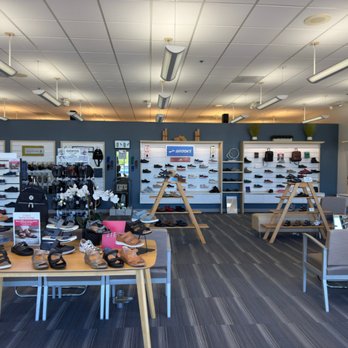 Jays Wide Shoes - Shoe Stores Near Me - Clackamas, Oregon Jays Wide Shoes - Shoe Stores Near Me - Clackamas, Oregon