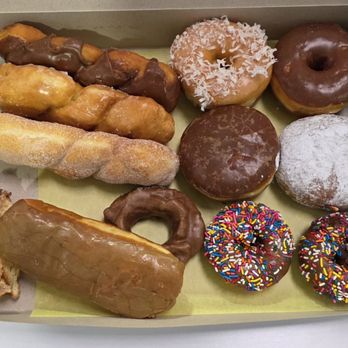 Winny's Donut House - Dozen assorted - Donuts Near Me - Long Beach, California