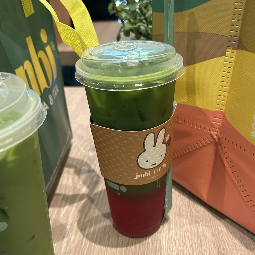 Junbi Matcha - dragonfruit matcha cold brew - Cafes Near Me - Seattle, Washington