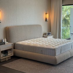 Godway Moving - We specialize in high-end furniture installations, white glove service, and residential moving across Brickell, Coconut Grove, and Coral Gab