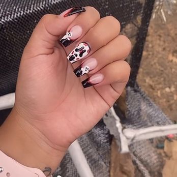 Chic Nails & Lashes - Nail Salons Near Me - Los Angeles, California