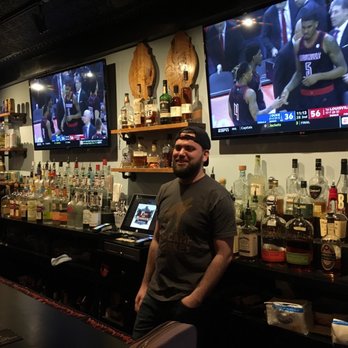 Pig & Rooster - Wonderful bar and awesome bartender - Smokehouse Near Me - Baltimore, Maryland