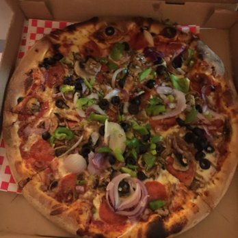 Strombolli's Pizzeria - Pizza Near Me - Page, Arizona