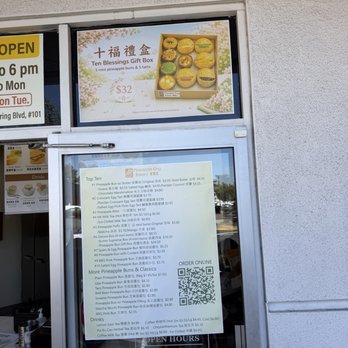 Pineapple King Bakery - Fremont - Some items with QR code - Bakeries Near Me - Fremont, California
