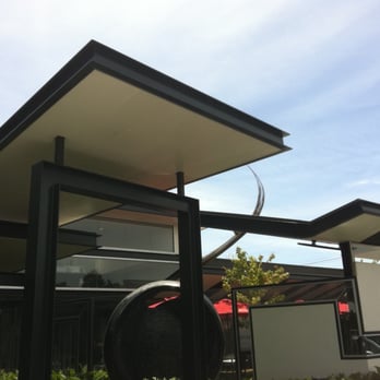 Holdfast Hotel - Restaurants Near Me - Glenelg, SA