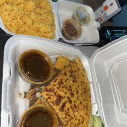 la sabrosa - Birria pizza with rice on the side