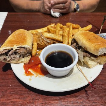 Half Wall – Port Orange - Sports Bars Near Me - Port Orange, Florida Half Wall – Port Orange - Sports Bars Near Me - Port Orange, Florida