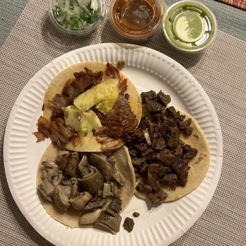Tacos El Fogoncito Mixe - Tacos de Al pastor, carne asada, buche. - Tacos Near Me - Montebello, California Tacos El Fogoncito Mixe - Tacos de Al pastor, carne asada, buche. - Tacos Near Me - Montebello, California