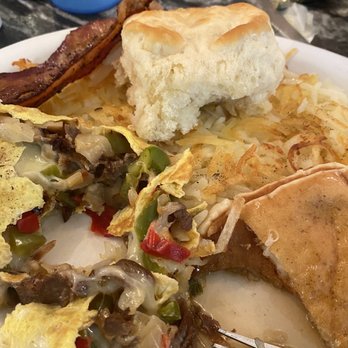 Hungry Hunter Restaurant - Pepper steak omelette - Breakfast & Brunch Near Me - Branson, Missouri