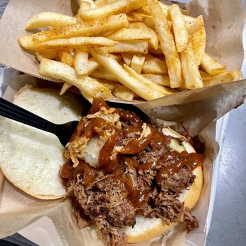 Capital One Arena - Federalist Pig-Texas Brisket Smoked Brisket Sandwich - Stadiums & Arenas Near Me - Washington, DC, District of Columbia Capital One Arena - Federalist Pig-Texas Brisket Smoked Brisket Sandwich - Stadiums & Arenas Near Me - Washington, DC, District of Columbia