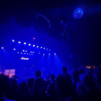 The Roxy Theatre - Roxy Theater, stage view - Music Venues Near Me - West Hollywood, California The Roxy Theatre - Roxy Theater, stage view - Music Venues Near Me - West Hollywood, California