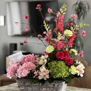Classic Floral - Party Supplies Near Me - West Fargo, North Dakota Classic Floral - Party Supplies Near Me - West Fargo, North Dakota