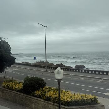 Tavi - Beach views - Bakeries Near Me - Porto, 13