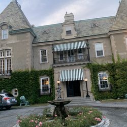 New York Yacht Club-Harbour Court