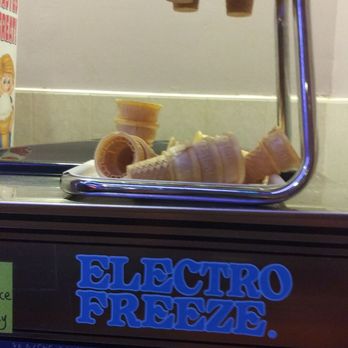 China Buffet - Ice cream machine unclean unsanitary - Chinese Near Me - Pineville, North Carolina