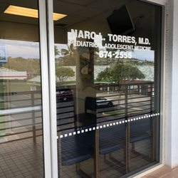 Naro L Torres, MD