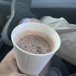Xl Hot Chocolate with about 2" of space to comfortably fill.