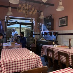 Trattoria Pallottino - Seating is super tight