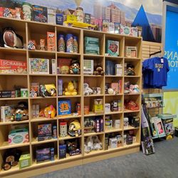 Spartan Bookstore - Clothing/merchandise