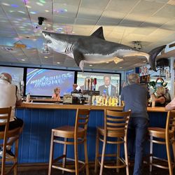 Cheers on the Beach Pub and Grill - Bar area