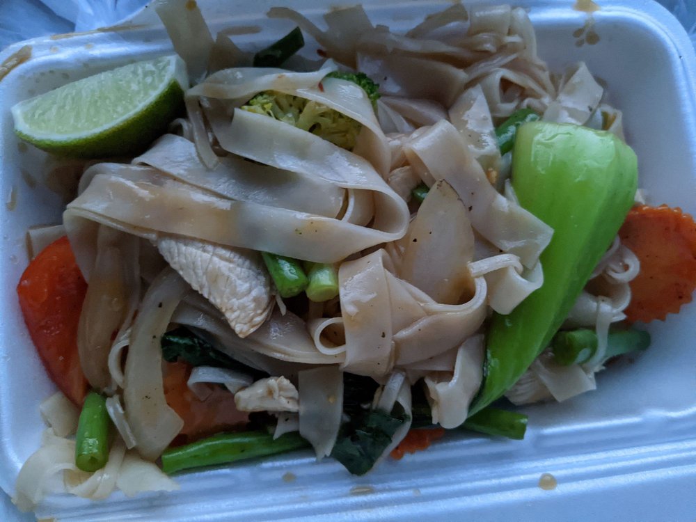 Seng’s Authentic Thai Cuisine Logo