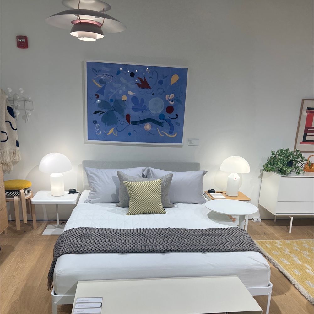Design Within Reach - Furniture Stores Near Me - Berkeley, California