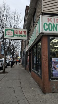 Kim's Convenience by null