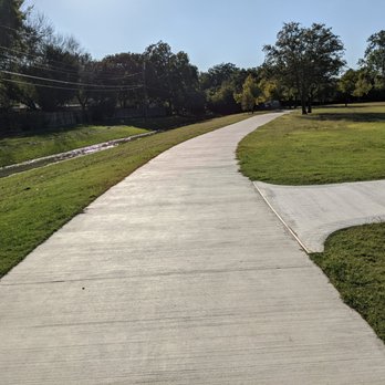 Chapman Park - Walking track at Chapman Park - Parks Near Me - Waxahachie, Texas Chapman Park - Walking track at Chapman Park - Parks Near Me - Waxahachie, Texas