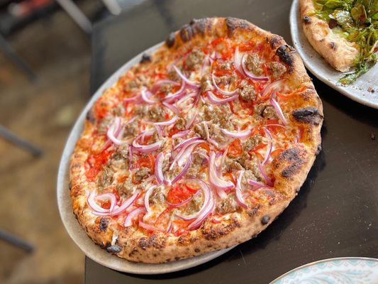 Pizzeria Lola by null