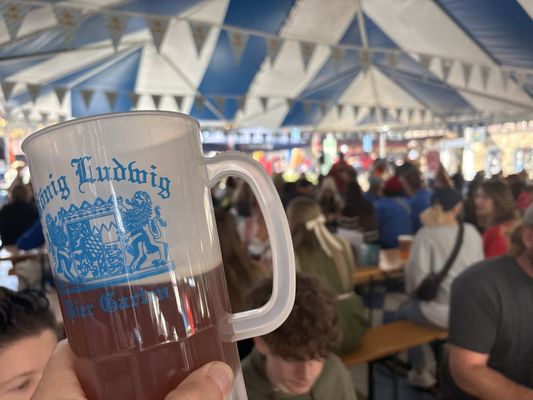 King Ludwig Biergarten by null