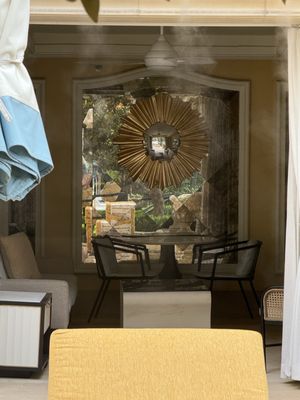 Bellagio Pool by null