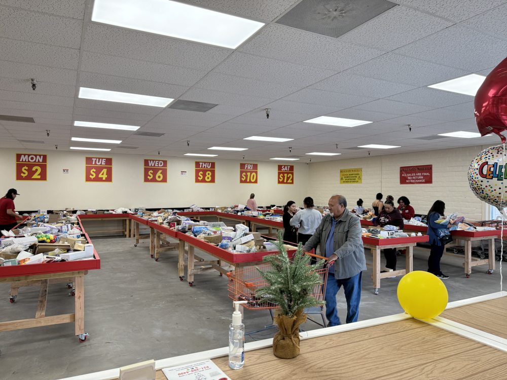 DEALS ON WHEELS Updated June 2024 11 Photos 12601 Perris Blvd