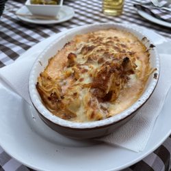 Romero - LASAGNE 11,50 € Hausgemachte Lasagne mit Hackfleisch und Mozzarella