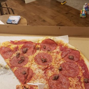 Lucy's Pizzeria - Pizza Near Me - Idaho Falls, Idaho