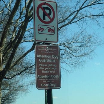 Chimborazo Park - Funny dog sign - Parks Near Me - Richmond, Virginia