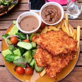 Tea Tree Gully Hotel - Chicken schnitzel - Hotels Near Me - Tea Tree Gully, SA Tea Tree Gully Hotel - Chicken schnitzel - Hotels Near Me - Tea Tree Gully, SA