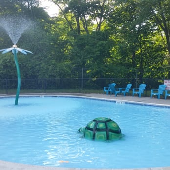 Morris Plains Community Park Pool - Gated Wading Pool for Children Under 7 near a Grassy Area - Swimming Pools Near Me - Morris Plains, New Jersey Morris Plains Community Park Pool - Gated Wading Pool for Children Under 7 near a Grassy Area - Swimming Pools Near Me - Morris Plains, New Jersey