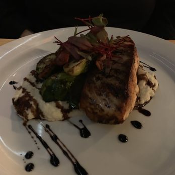 Narrow Gauge Inn - Salmon - Hotels Near Me - Fish Camp, California Narrow Gauge Inn - Salmon - Hotels Near Me - Fish Camp, California