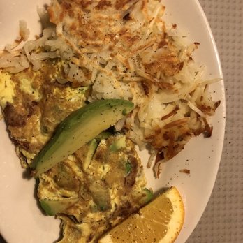 Andy's Restaurant - Avocado and bacon omelette - American Near Me - Crystal Lake, Illinois