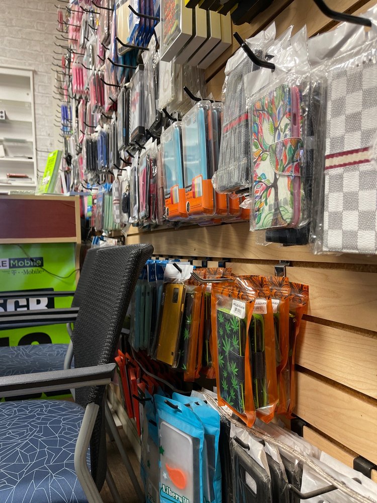 SAM’S CELLPHONE REPAIR Updated September 2024 10 Reviews 1001 W