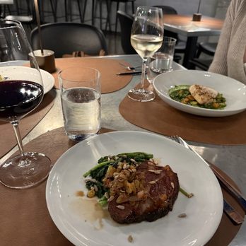 Uccello Lounge - Lounges Near Me - San Francisco, California Uccello Lounge - Lounges Near Me - San Francisco, California