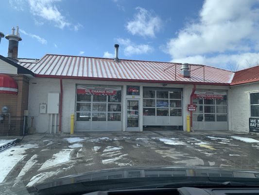 Victory Lane Quick Oil Change