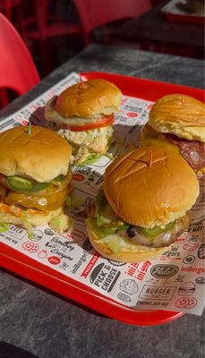 iniBurger - Gourmet Burgers by null