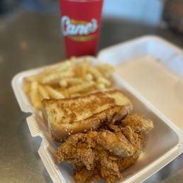 3 piece meal w/sweet tea 3 piece meal w/sweet tea